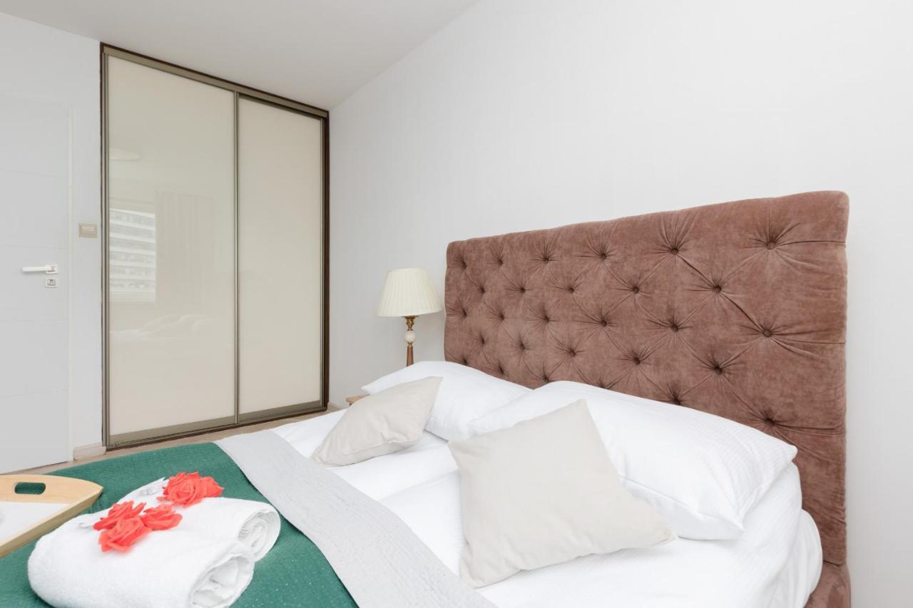 Zlota Apartment Center Of Warsaw By Noclegi Renters Exteriér fotografie